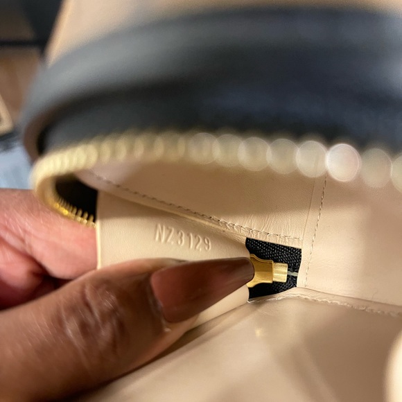 (((SOLD)))  **AUTHENTIC** 2019 Monogram Reverse Boite Chapeau Necklace - Picture 10 of 11